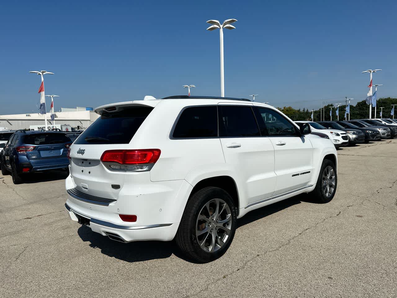 Thumbnail: 2020 Jeep Grand Cherokee - 13