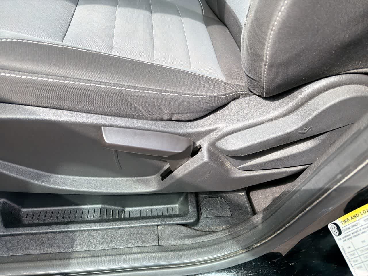 Thumbnail: 2018 Ford Escape - 22