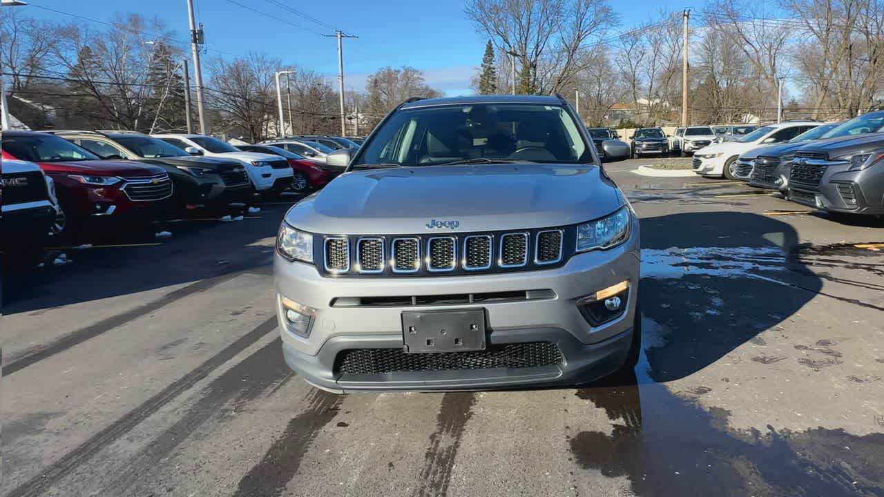 Thumbnail: 2018 Jeep Compass - 3