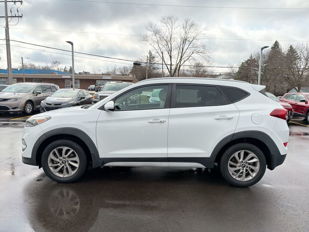 Thumbnail: 2017 Hyundai Tucson - 10