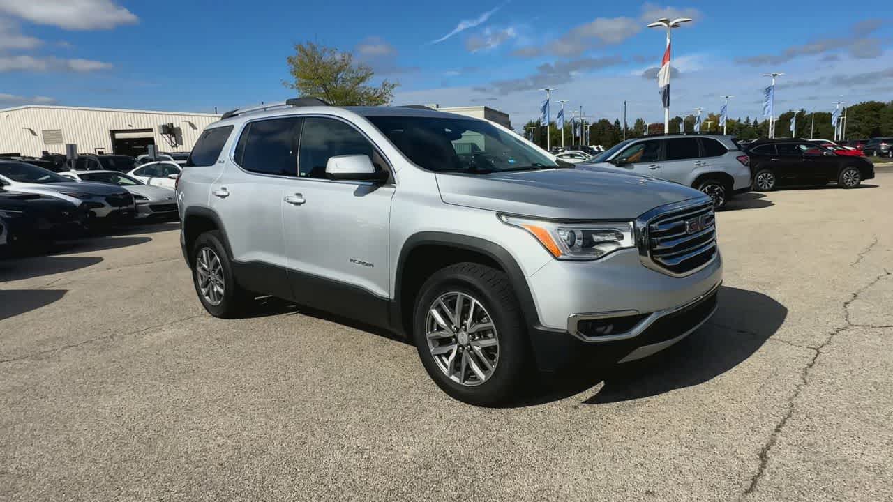 Thumbnail: 2017 GMC Acadia - 2