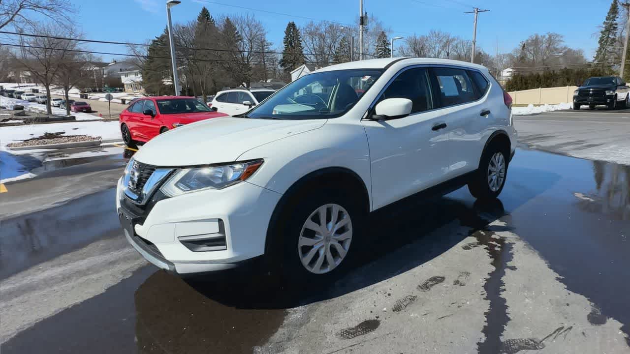 Thumbnail: 2017 Nissan Rogue - 4