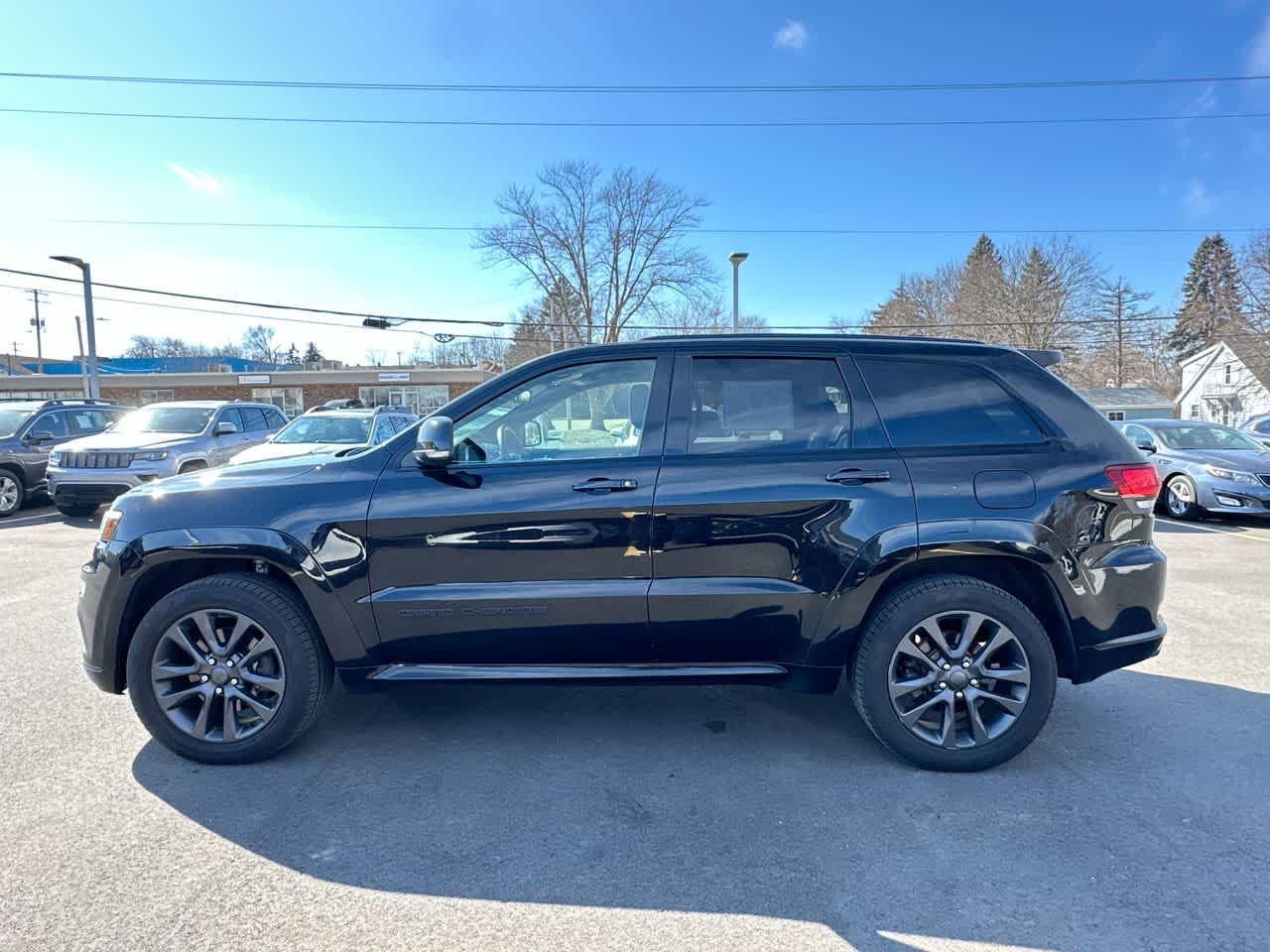Thumbnail: 2019 Jeep Grand Cherokee - 10