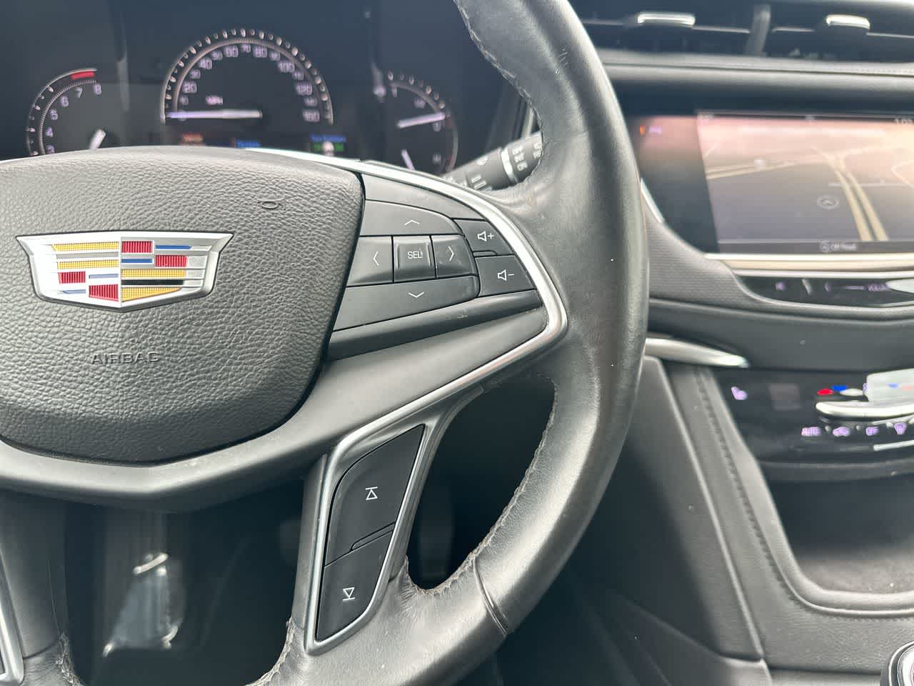 Thumbnail: 2017 Cadillac XT5 - 30