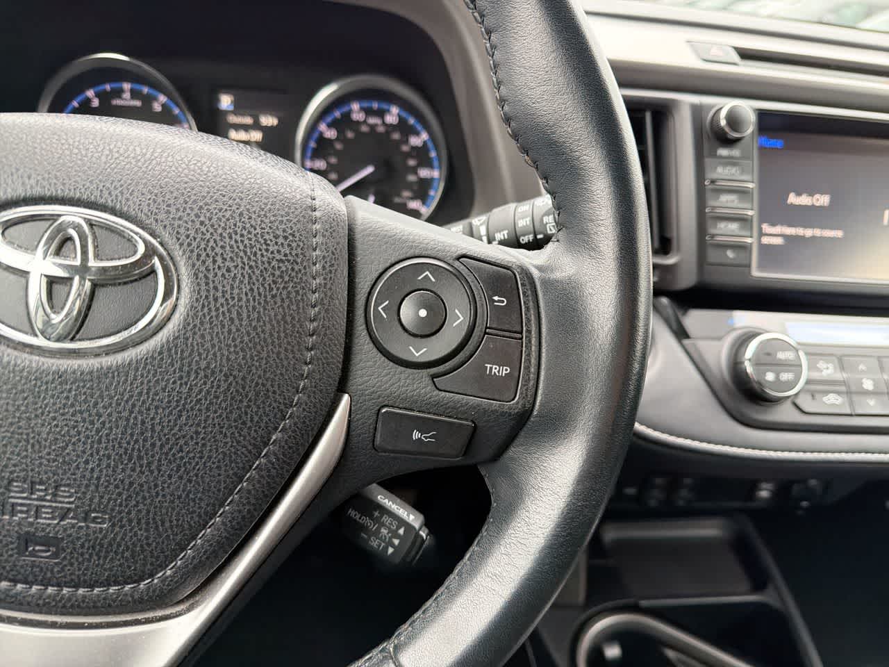 Thumbnail: 2016 Toyota RAV4 - 30