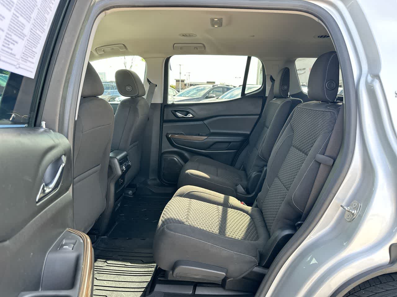 Thumbnail: 2017 GMC Acadia - 24