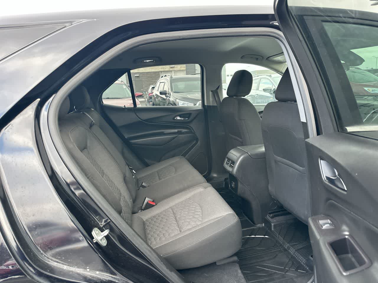 Thumbnail: 2020 Chevrolet Equinox - 25