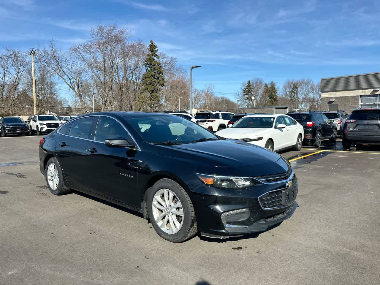 Thumbnail: 2017 Chevrolet Malibu - 15