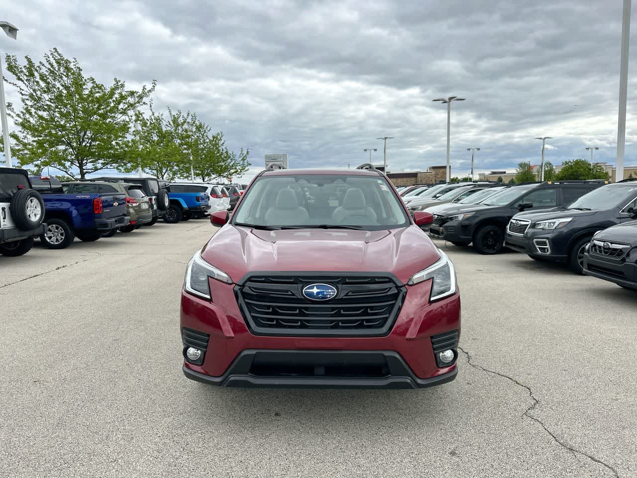 2022 Subaru Forester Premium 16