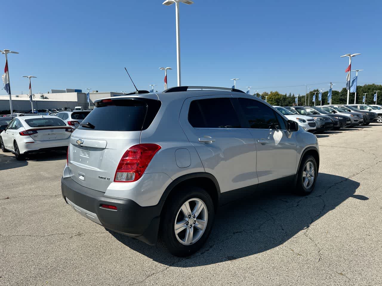 Thumbnail: 2016 Chevrolet Trax - 13