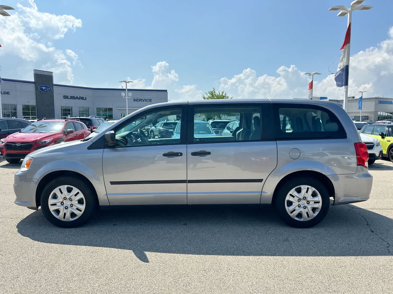 Thumbnail: 2016 Dodge Grand Caravan - 10