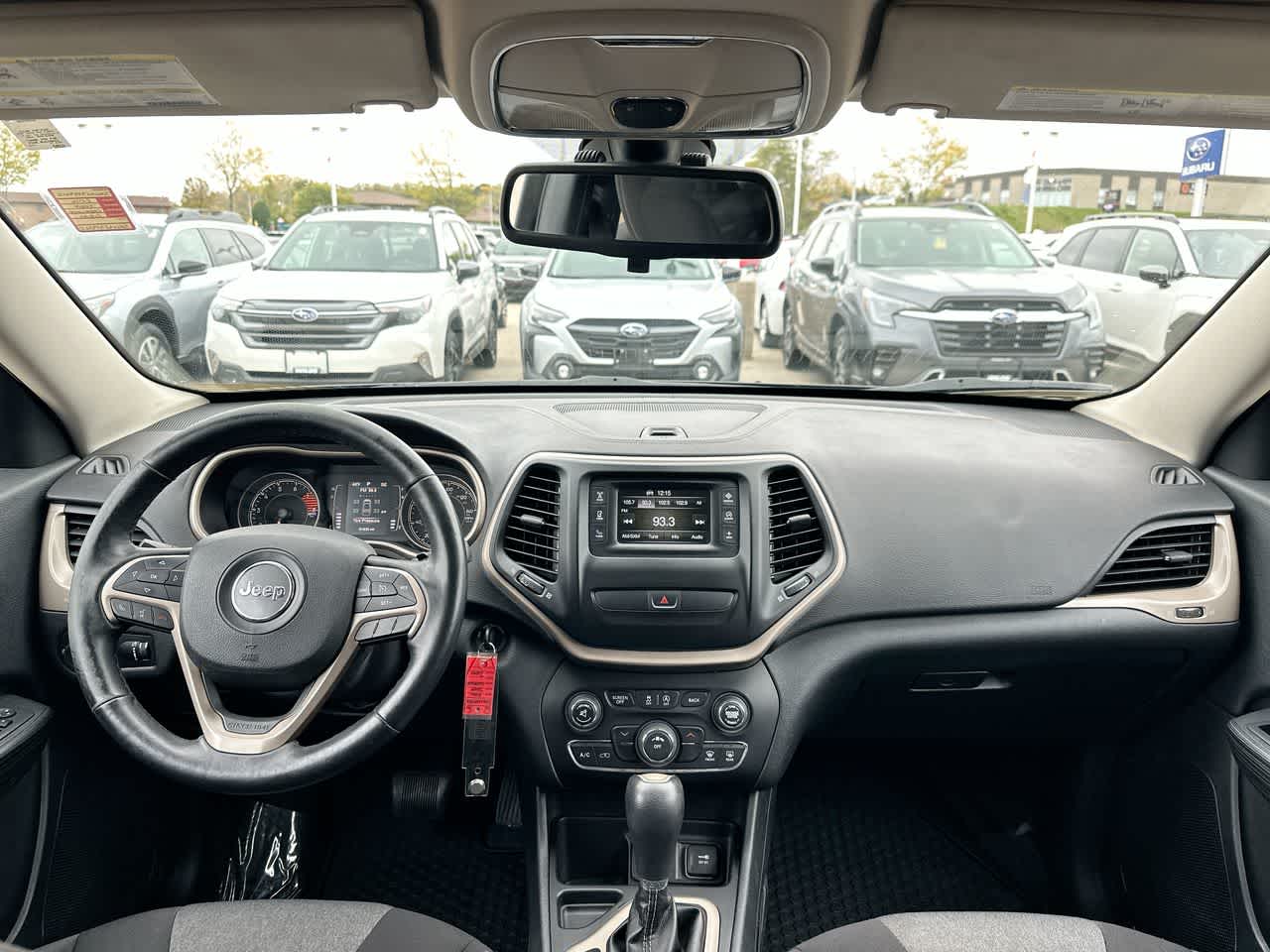 Thumbnail: 2016 Jeep Cherokee - 20