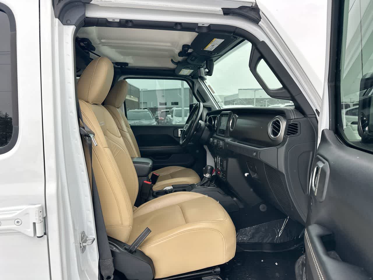 Thumbnail: 2018 Jeep Wrangler - 18