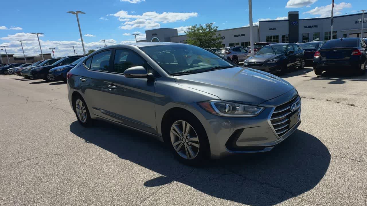 Thumbnail: 2017 Hyundai Elantra - 2