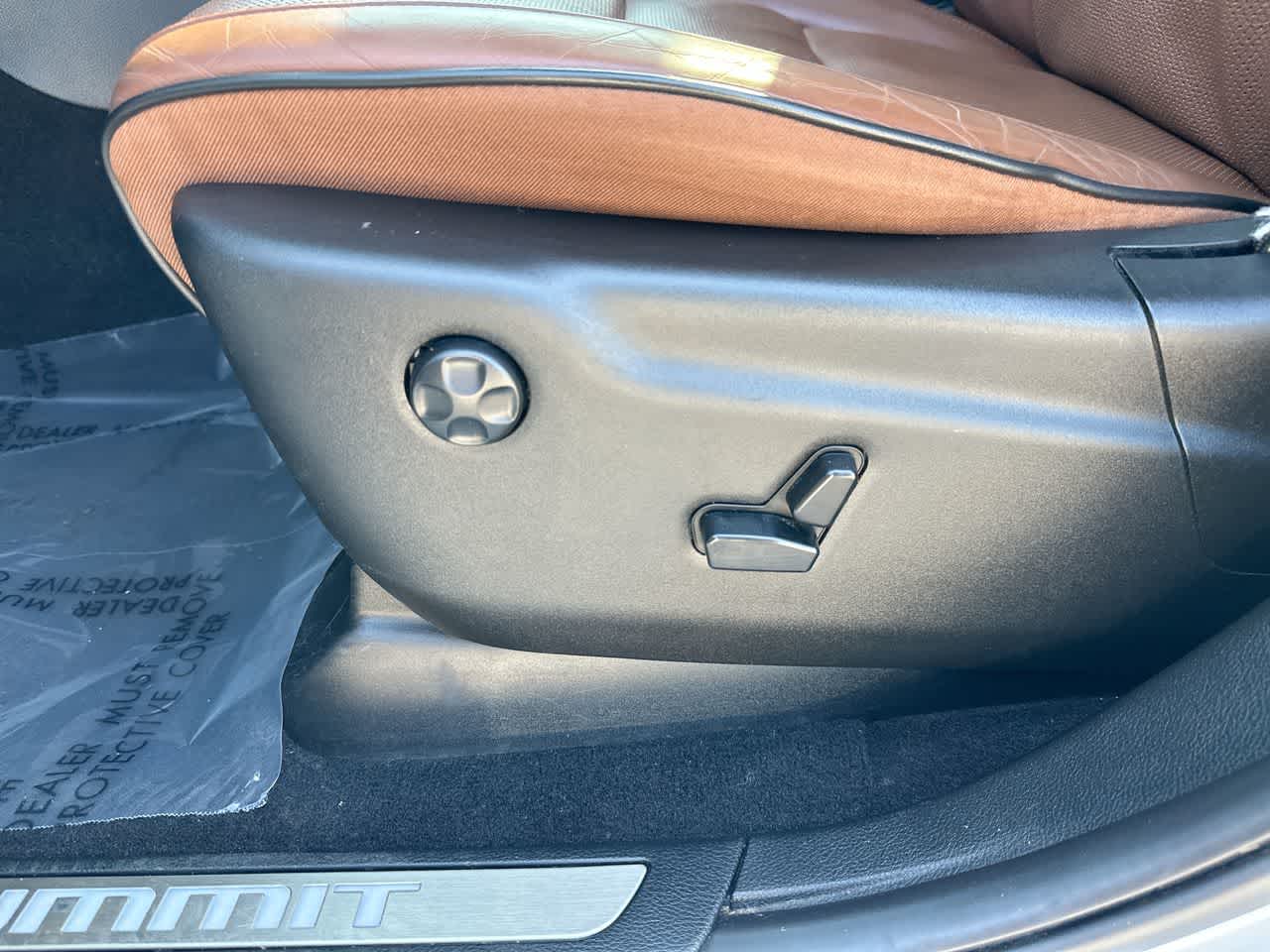 Thumbnail: 2020 Jeep Grand Cherokee - 22