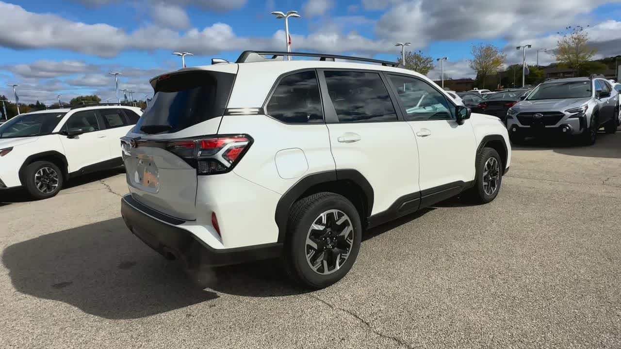 Thumbnail: 2025 Subaru Forester - 8