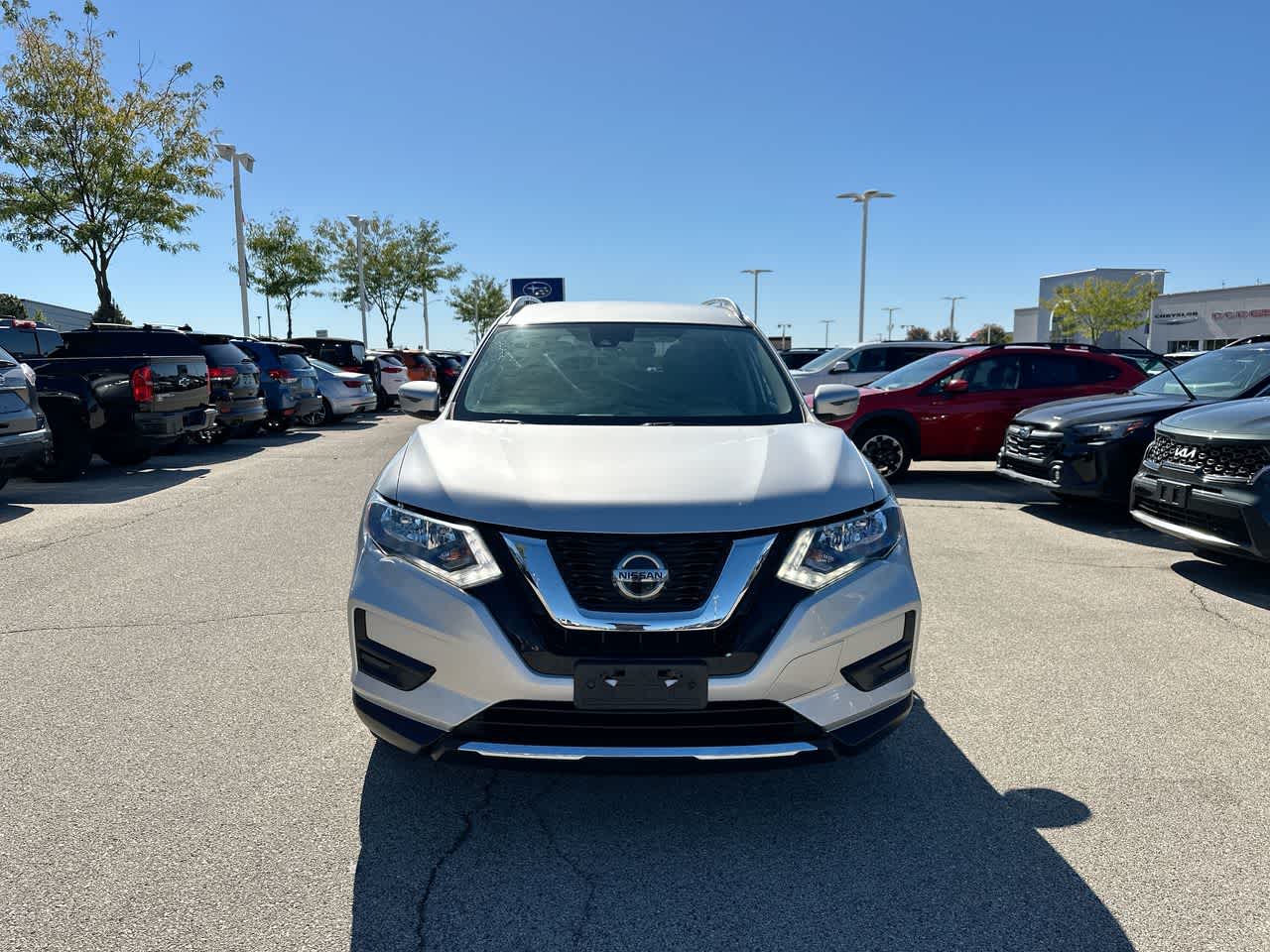 Thumbnail: 2019 Nissan Rogue - 16