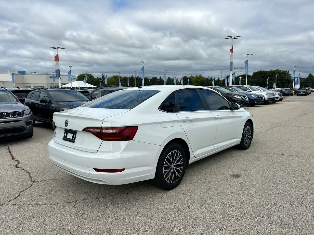 Thumbnail: 2019 Volkswagen Jetta - 13