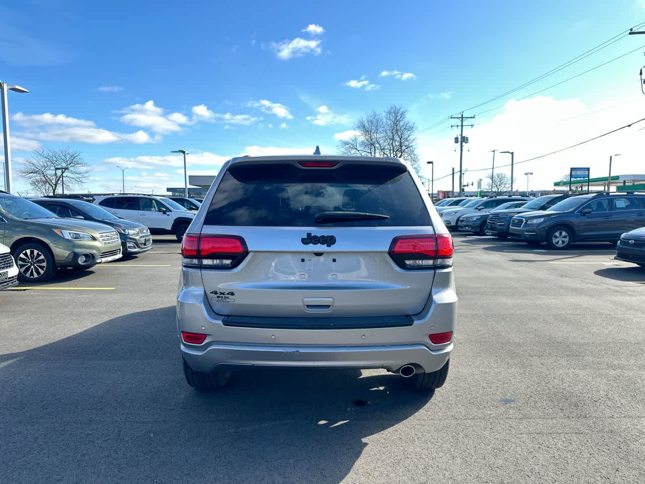 Thumbnail: 2018 Jeep Grand Cherokee - 12