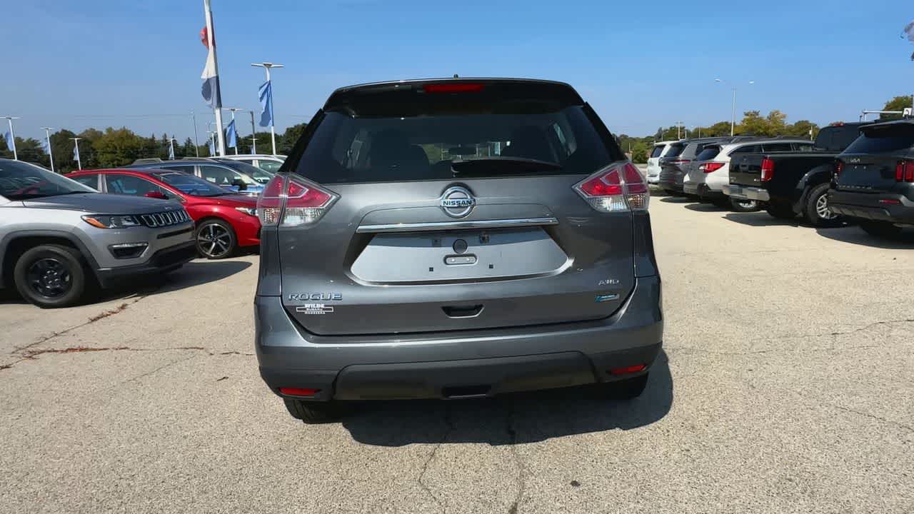 Thumbnail: 2015 Nissan Rogue - 7