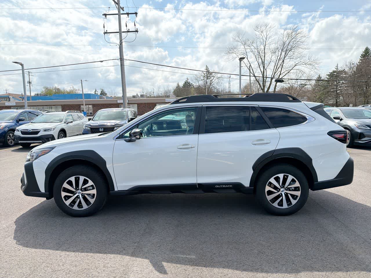 Thumbnail: 2025 Subaru Outback - 9