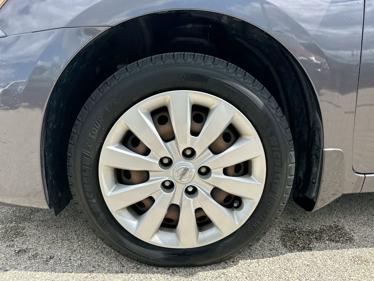 Thumbnail: 2015 Nissan Sentra - 19