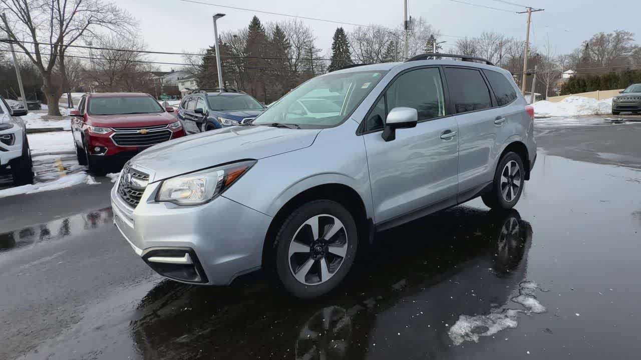 Thumbnail: 2017 Subaru Forester - 4