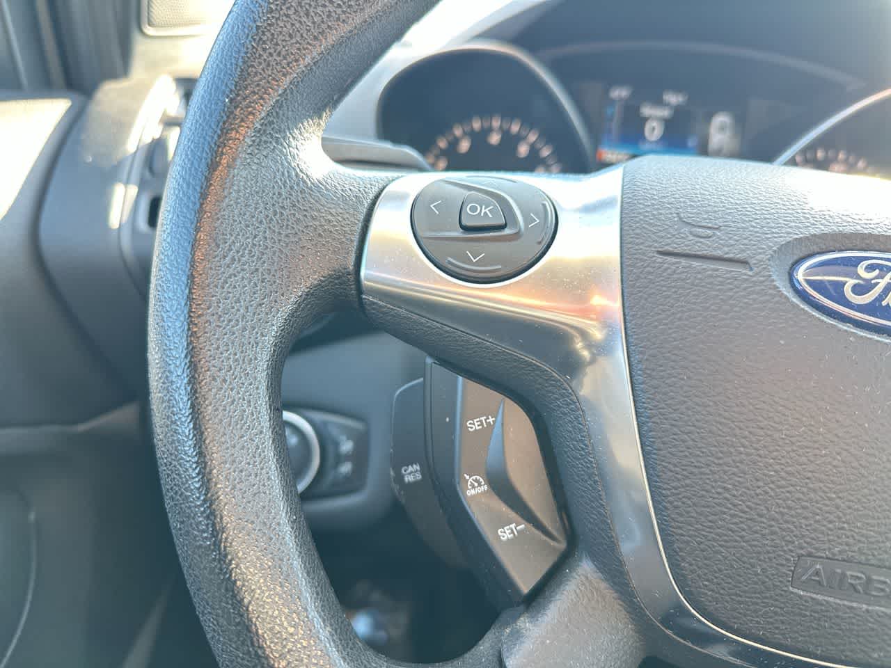 Thumbnail: 2015 Ford Escape - 28