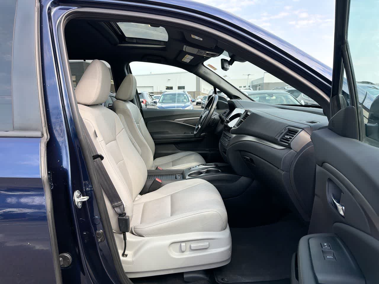 Thumbnail: 2020 Honda Passport - 27