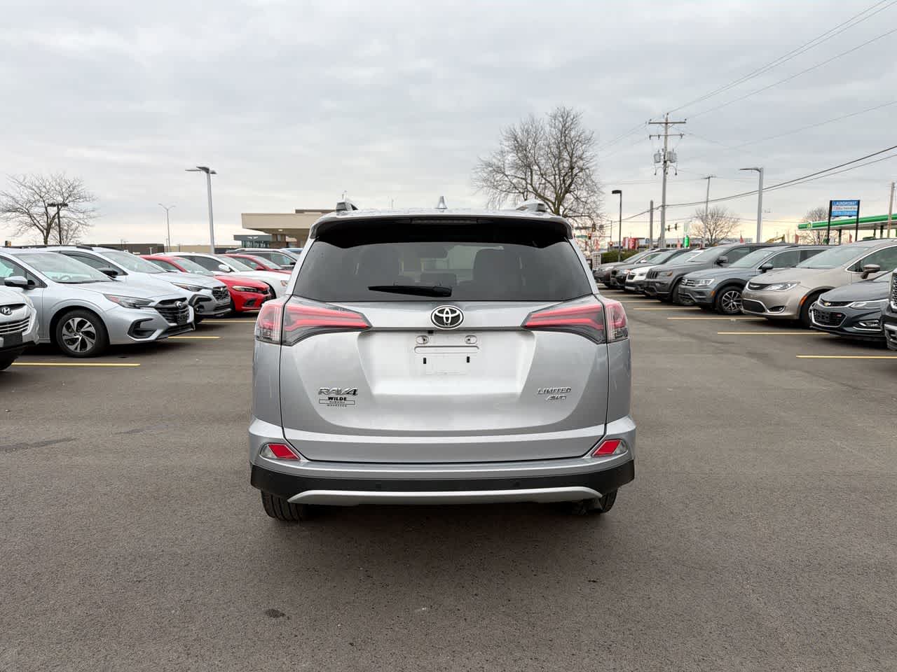 Thumbnail: 2016 Toyota RAV4 - 12