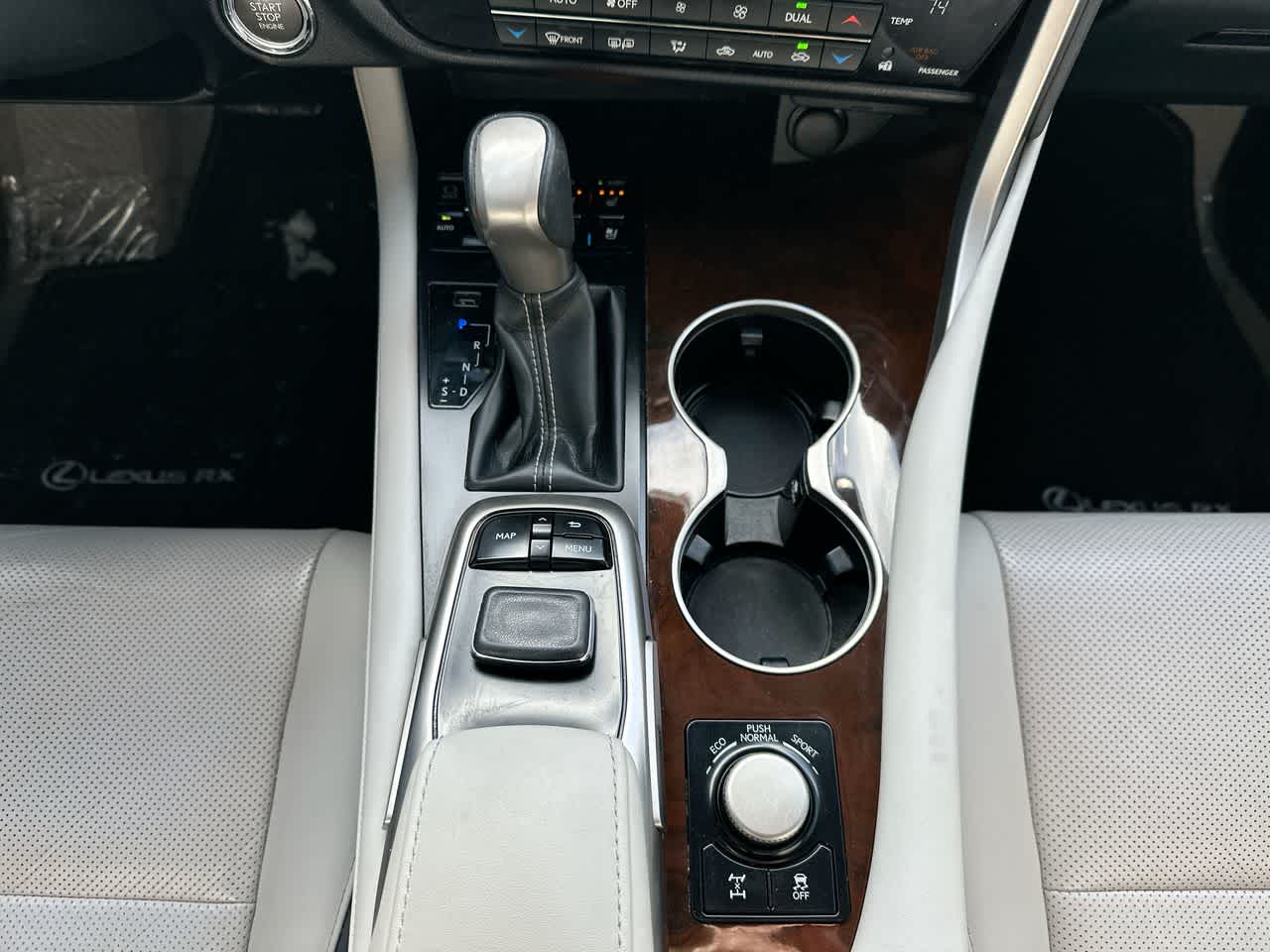 Thumbnail: 2019 Lexus RX - 36