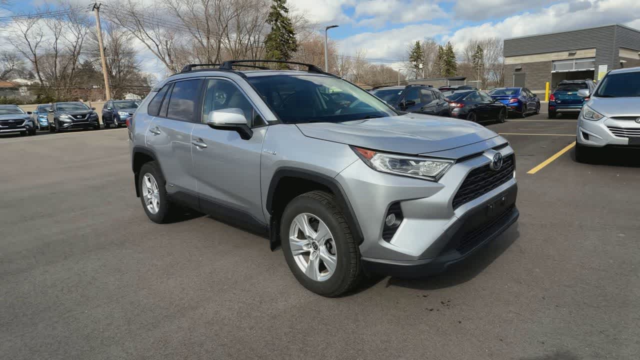 Thumbnail: 2020 Toyota RAV4 - 2