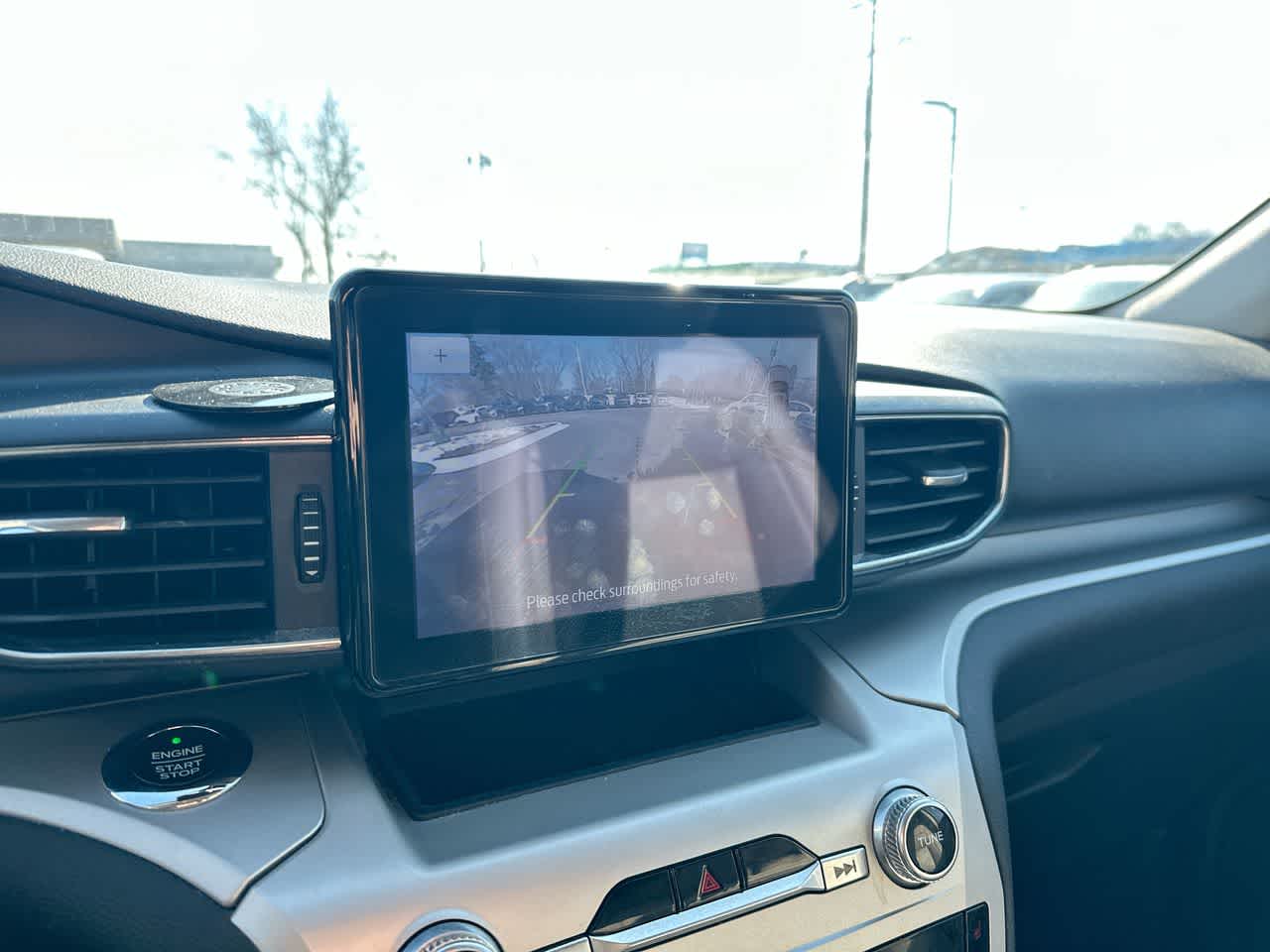 Thumbnail: 2021 Ford Explorer - 33