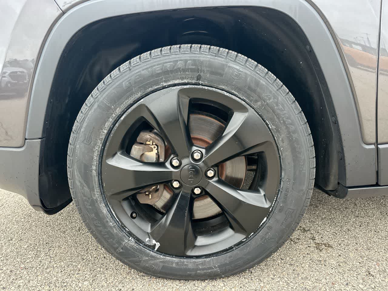 Thumbnail: 2016 Jeep Cherokee - 19