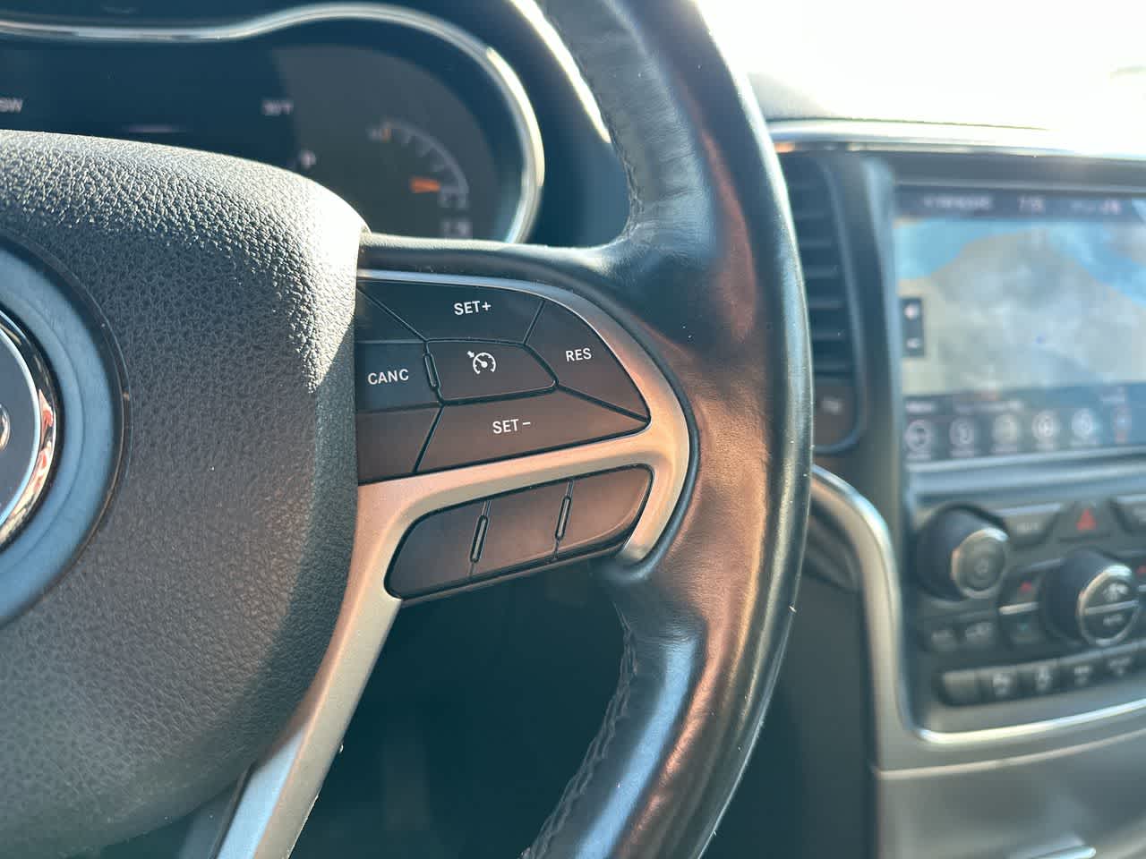 Thumbnail: 2018 Jeep Grand Cherokee - 30