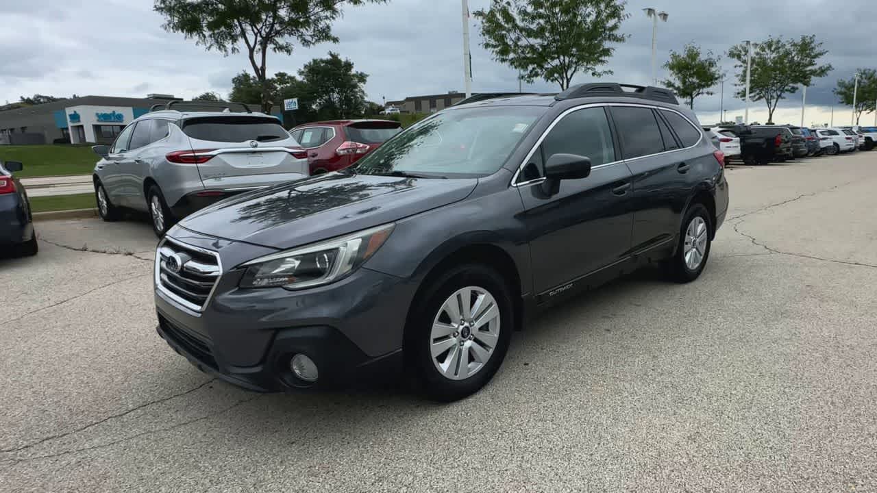 2018 Subaru Outback 2.5i Premium photo 3