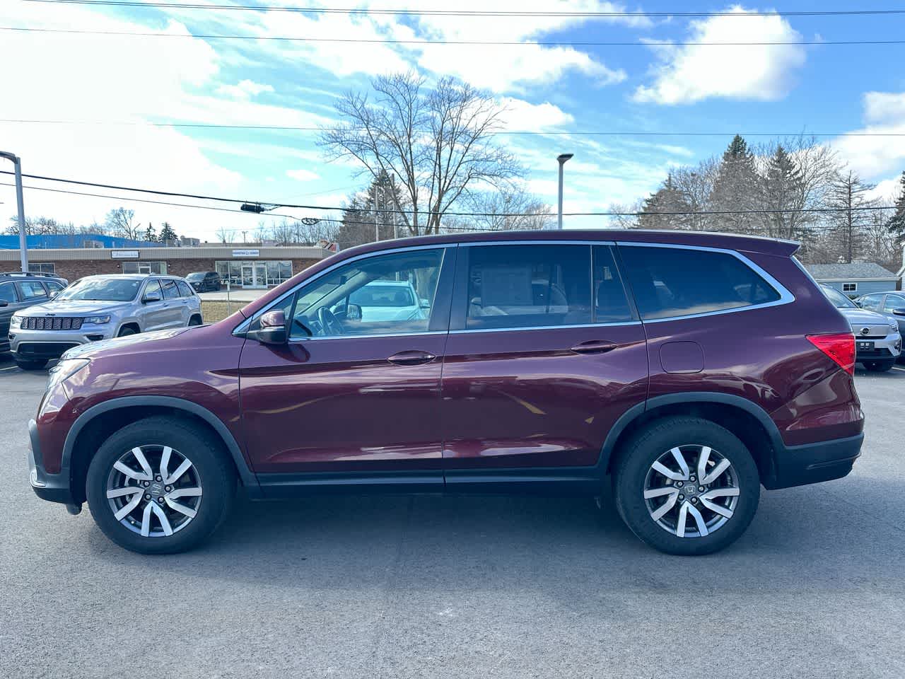 Thumbnail: 2019 Honda Pilot - 10