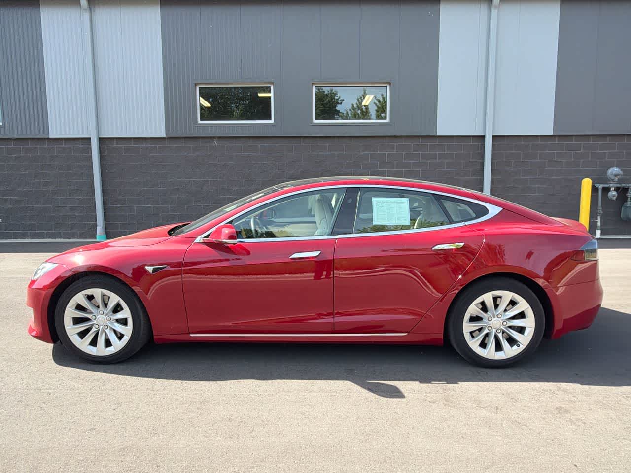Thumbnail: 2018 Tesla Model S - 10