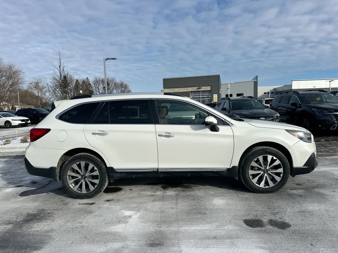 Thumbnail: 2019 Subaru Outback - 14