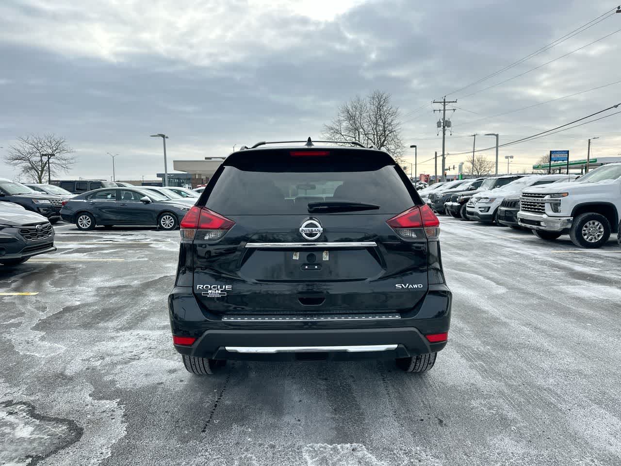 Thumbnail: 2017 Nissan Rogue - 12