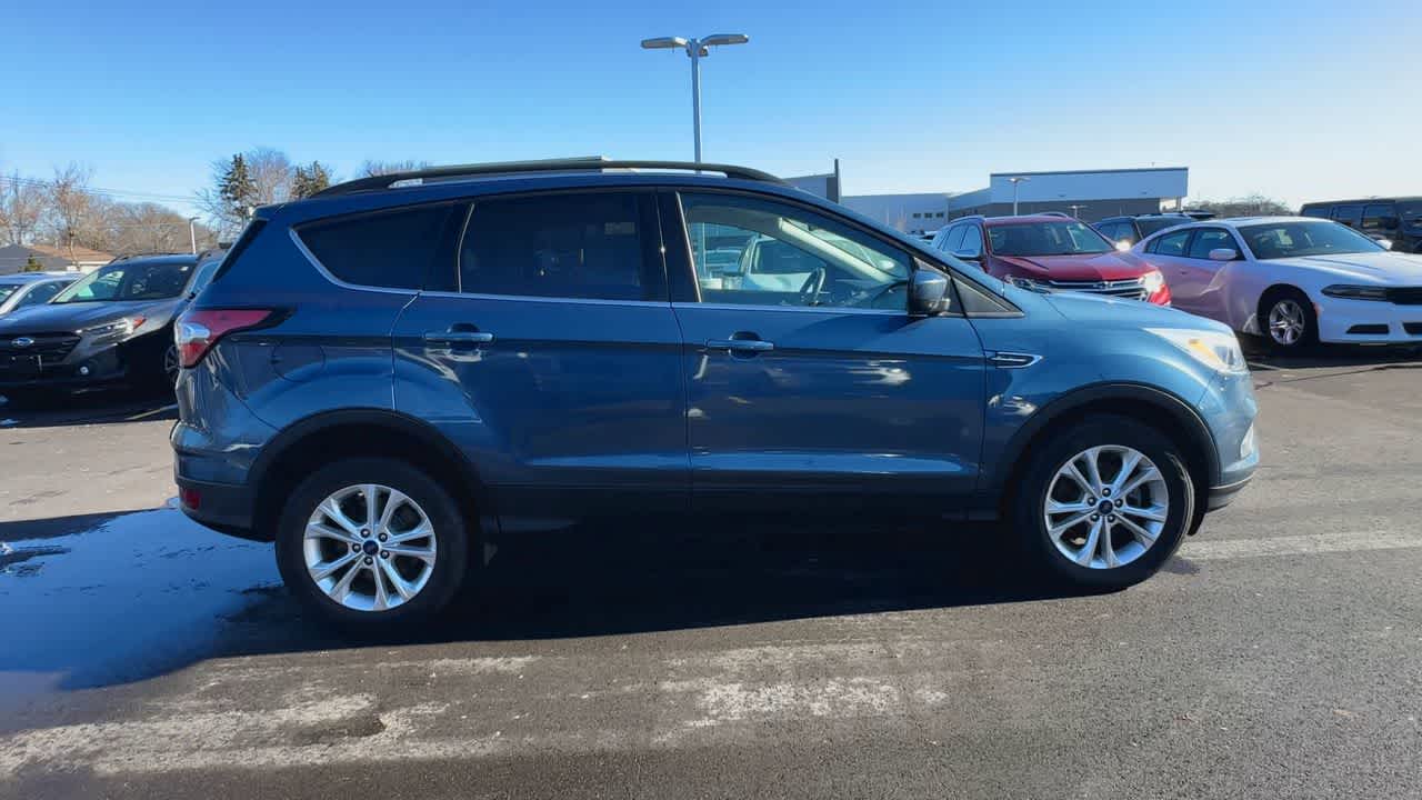 Thumbnail: 2018 Ford Escape - 9