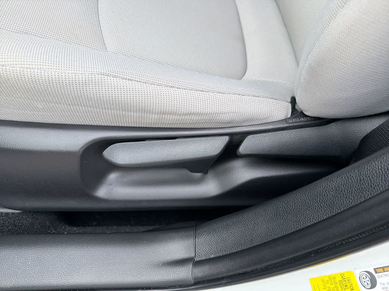 2021 Toyota Corolla LE - Photo 22