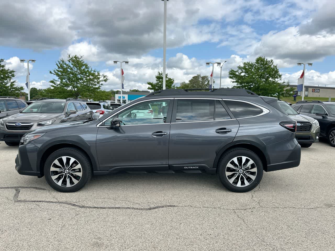 2025 Subaru Outback Limited 10