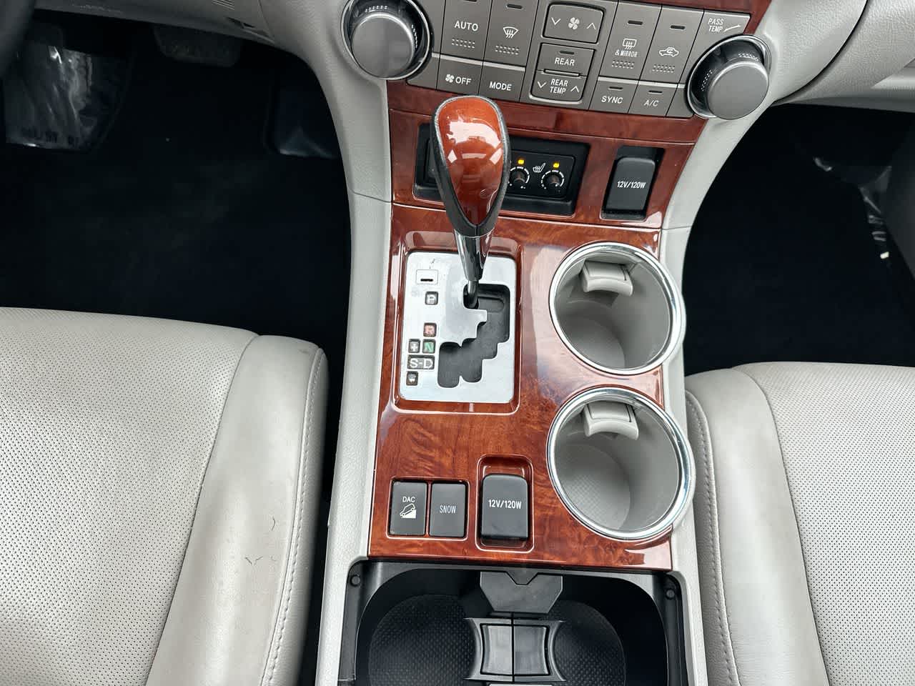 Thumbnail: 2013 Toyota Highlander - 35