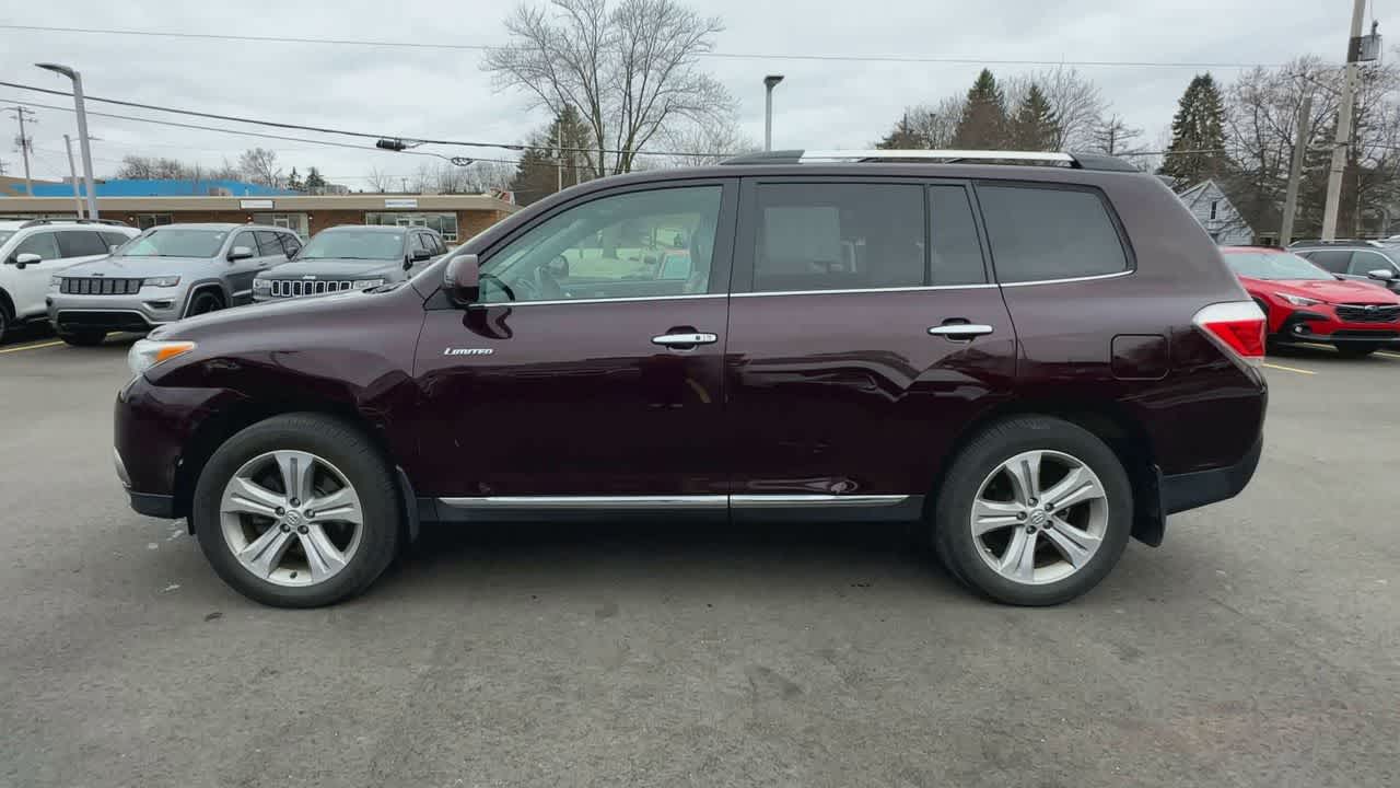 Thumbnail: 2013 Toyota Highlander - 5