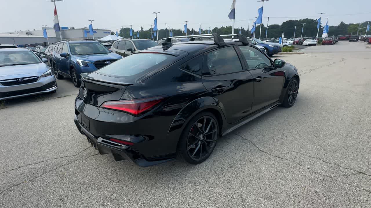 Thumbnail: 2024 Acura Integra - 9