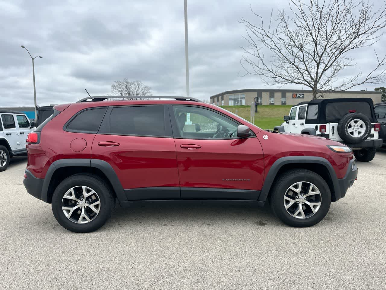 Thumbnail: 2014 Jeep Cherokee - 14