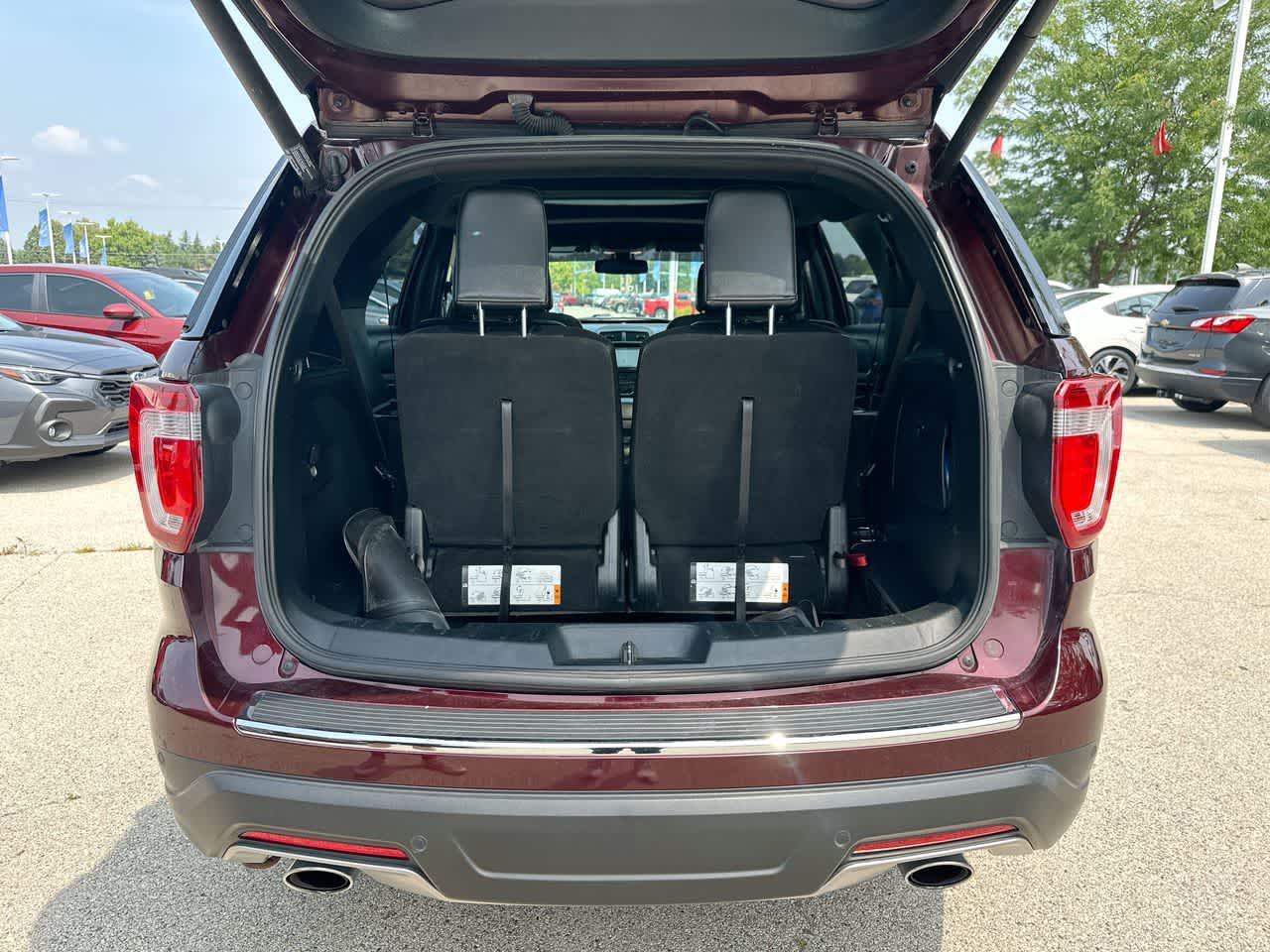 Thumbnail: 2018 Ford Explorer - 38