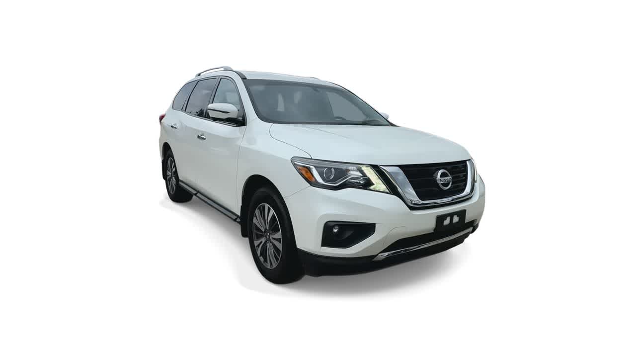 2017 Nissan Pathfinder SL 2