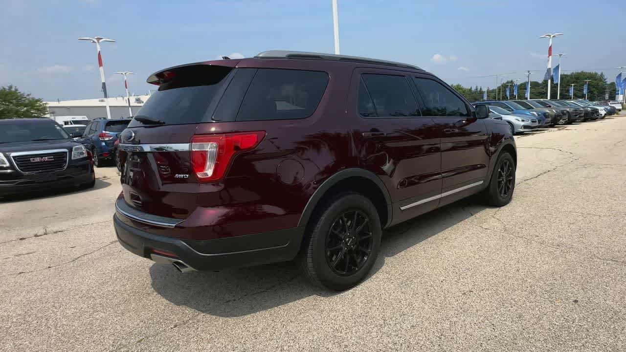 Thumbnail: 2018 Ford Explorer - 8